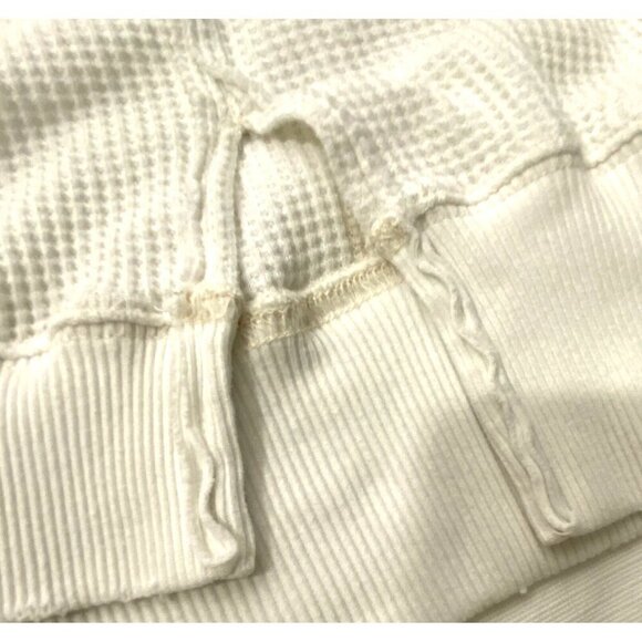 American Eagle Outfitters White Waffle Knit with off white contrast stitching S - Picture 9 of 9